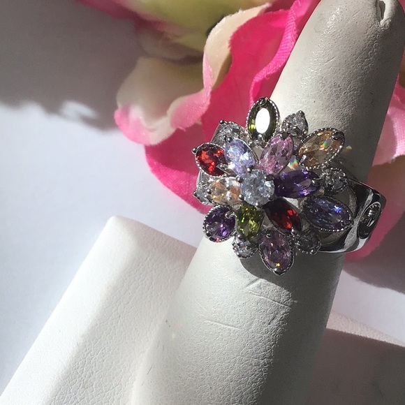 Captivating Knockout Ring - Picture 6 of 9